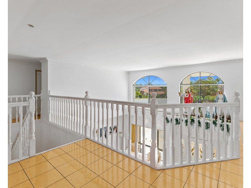 40 Baikal Place, Westlake QLD 4074