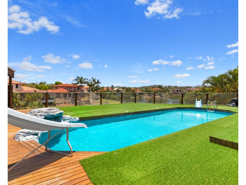 40 Baikal Place, Westlake QLD 4074