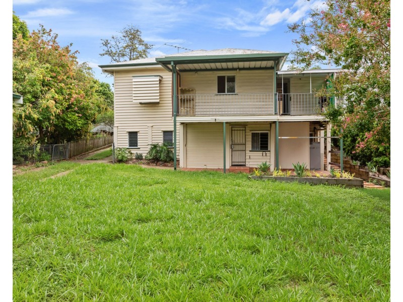 16 Benbow Street, Tarragindi QLD 4121