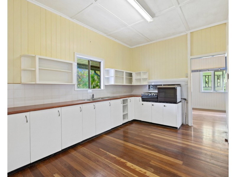 16 Benbow Street, Tarragindi QLD 4121