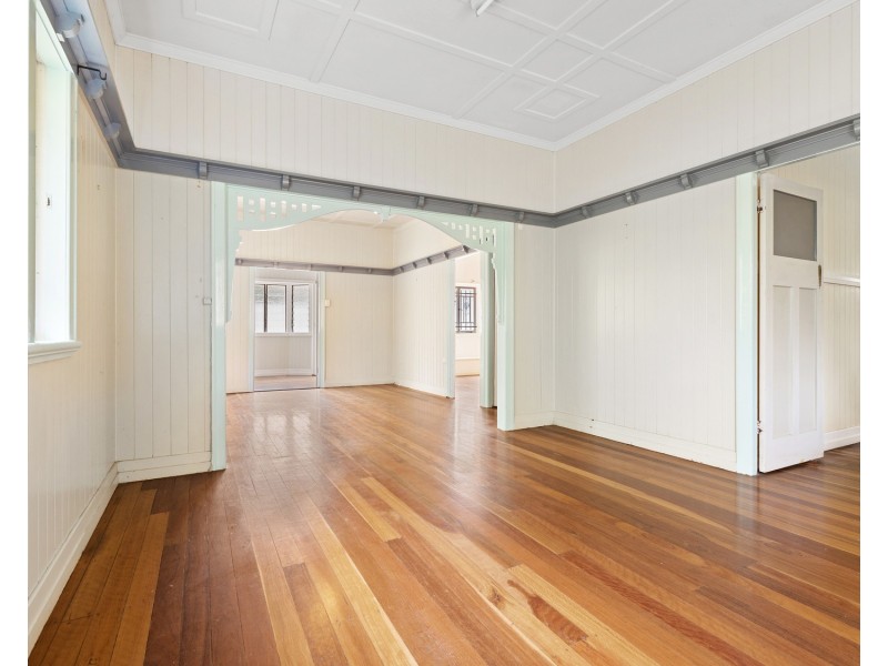 16 Benbow Street, Tarragindi QLD 4121