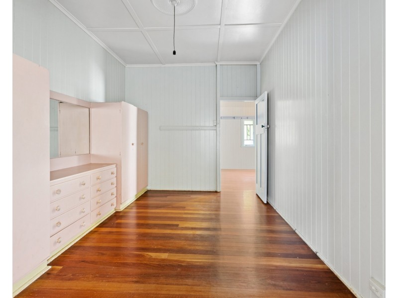 16 Benbow Street, Tarragindi QLD 4121