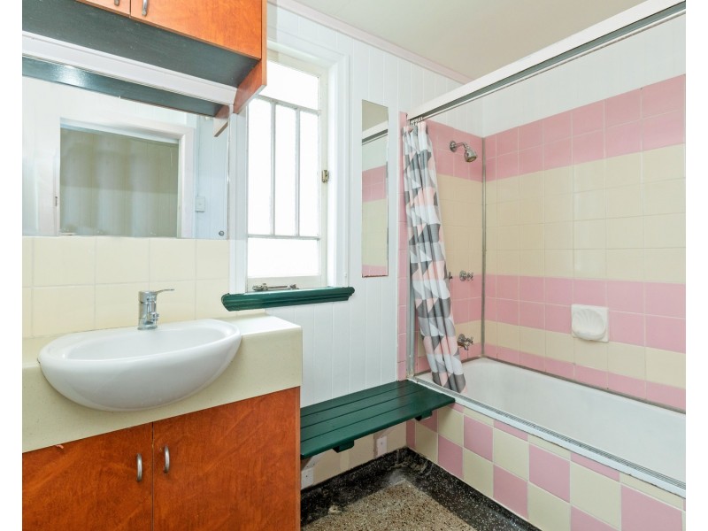 16 Benbow Street, Tarragindi QLD 4121