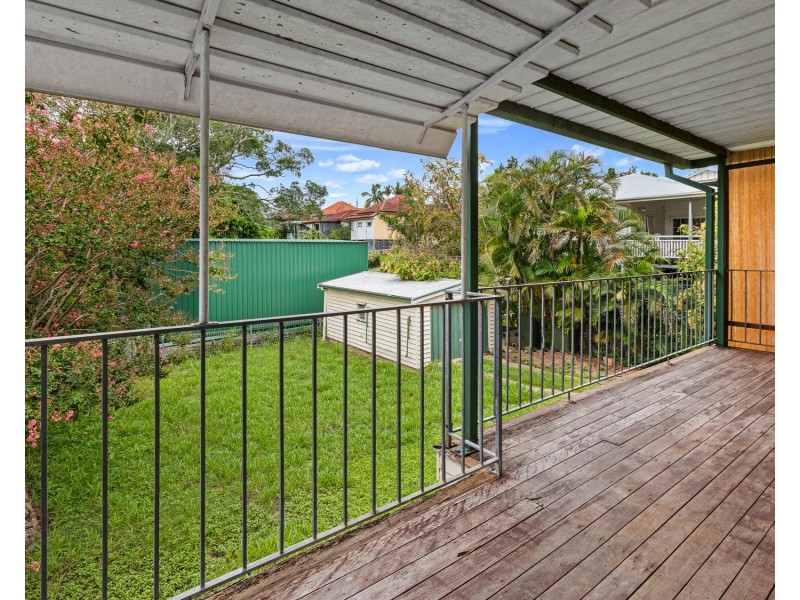 16 Benbow Street, Tarragindi QLD 4121