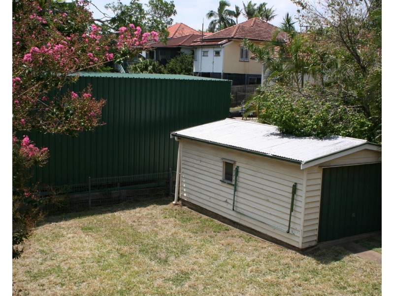 16 Benbow Street, Tarragindi QLD 4121