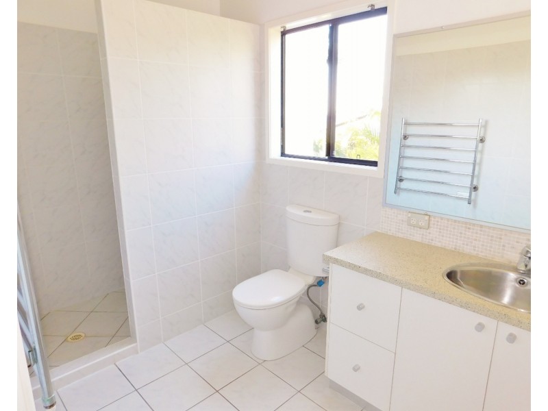 64 Bonneville Street, Holland Park West QLD 4121