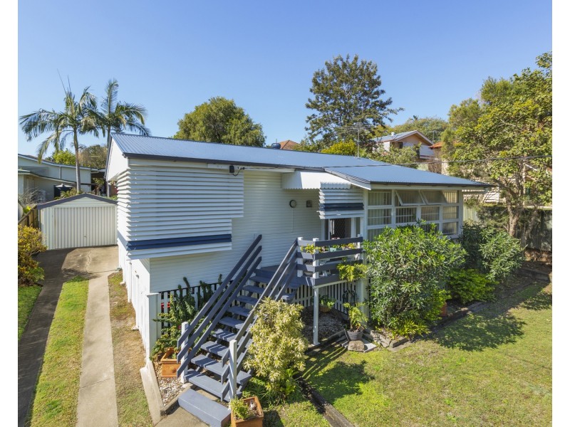 98 Bapaume Road, Holland Park West QLD 4121