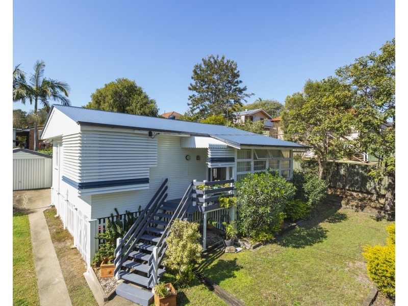 98 Bapaume Road, Holland Park West QLD 4121
