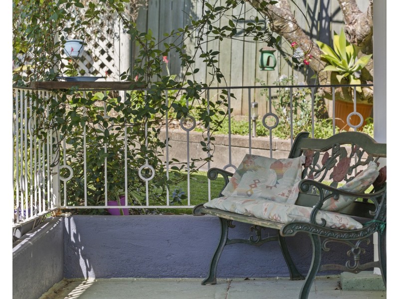 98 Bapaume Road, Holland Park West QLD 4121