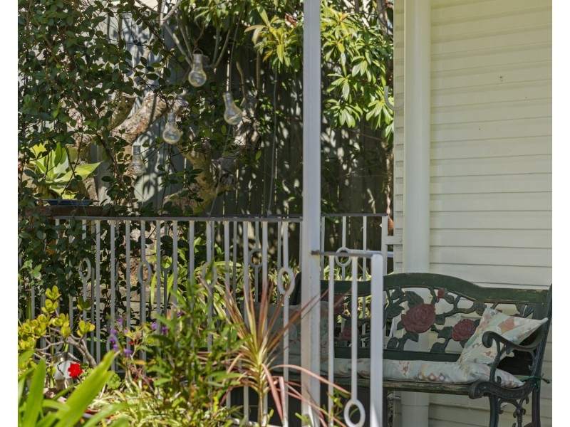 98 Bapaume Road, Holland Park West QLD 4121