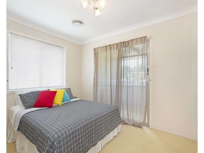 5 Montreal Street, Wishart QLD 4122