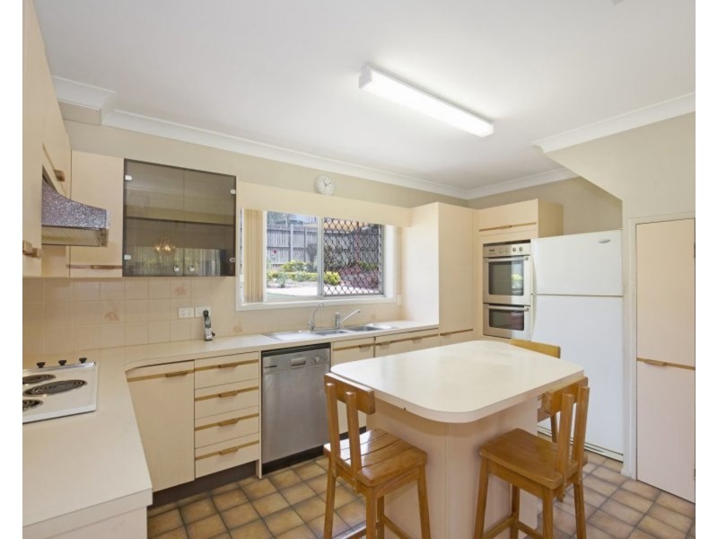 5 Montreal Street, Wishart QLD 4122