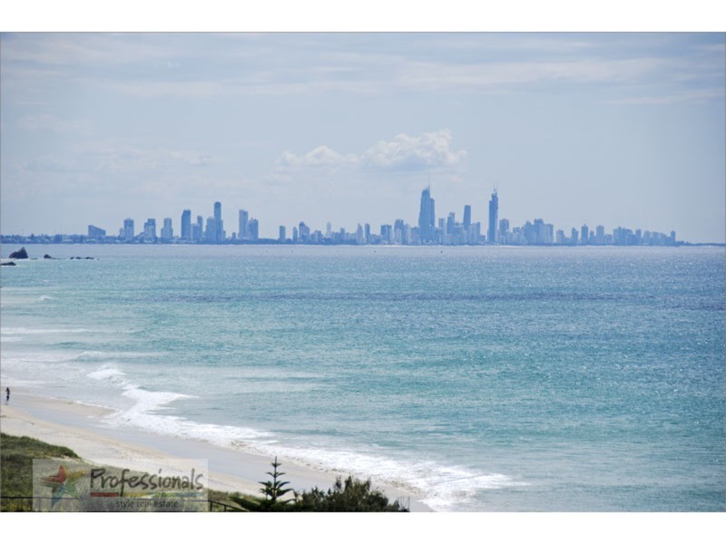 17/277 Golden Four Drive, Bilinga QLD 4225