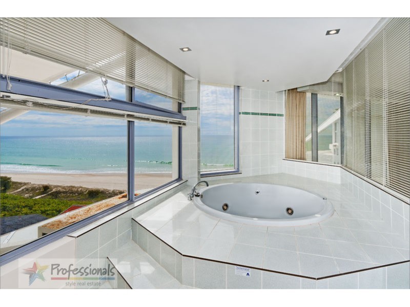 17/277 Golden Four Drive, Bilinga QLD 4225