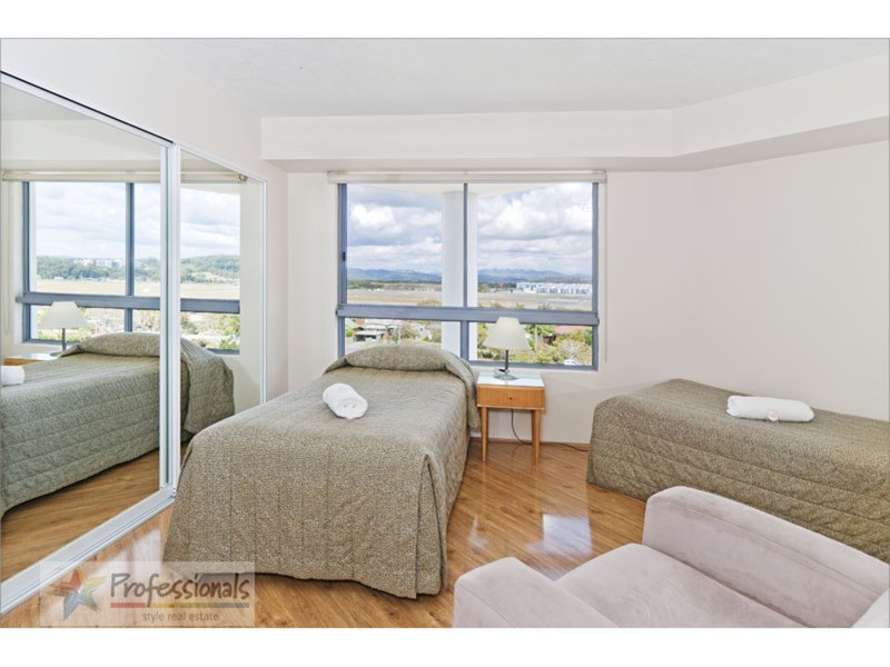 17/277 Golden Four Drive, Bilinga QLD 4225