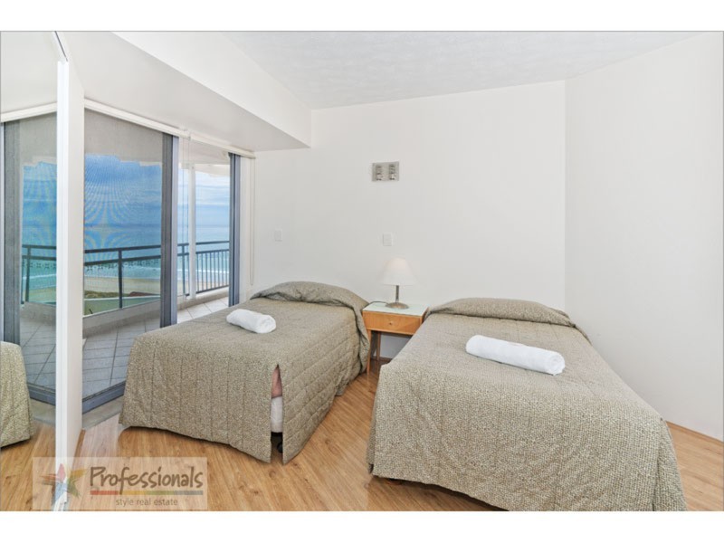 17/277 Golden Four Drive, Bilinga QLD 4225