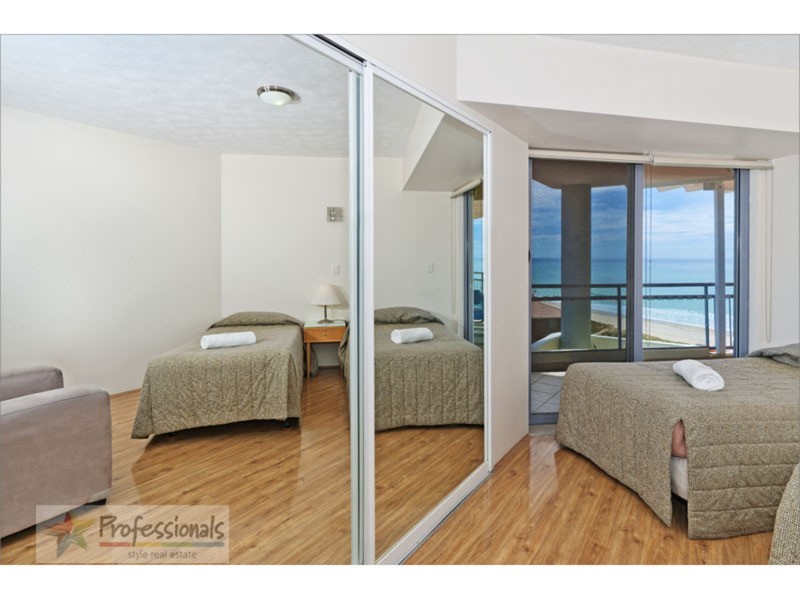 17/277 Golden Four Drive, Bilinga QLD 4225