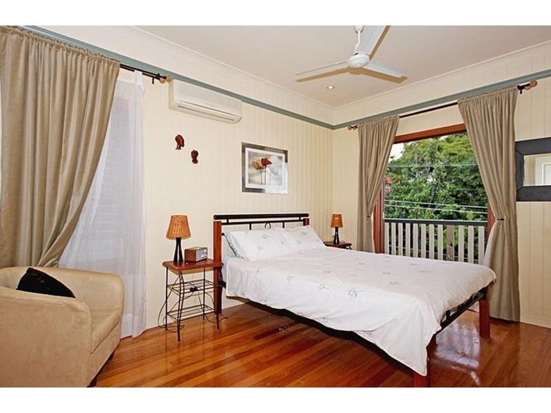 Woolloongabba QLD 4102