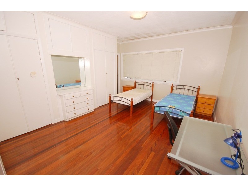 Indooroopilly QLD 4068