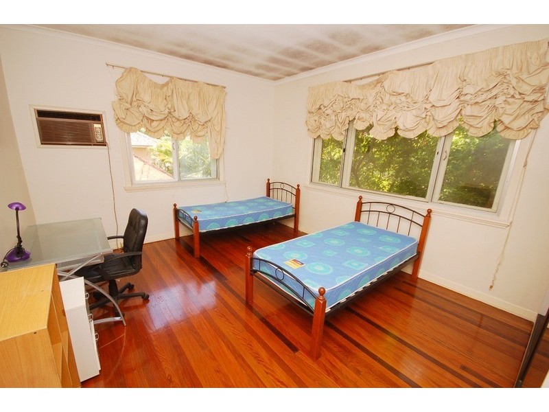 Indooroopilly QLD 4068