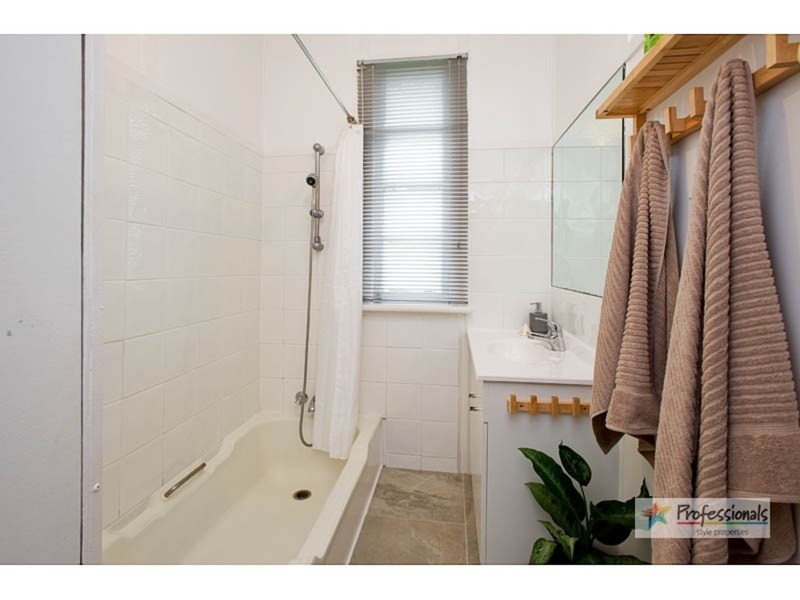 34 Maurice Avenue, Salisbury QLD 4107