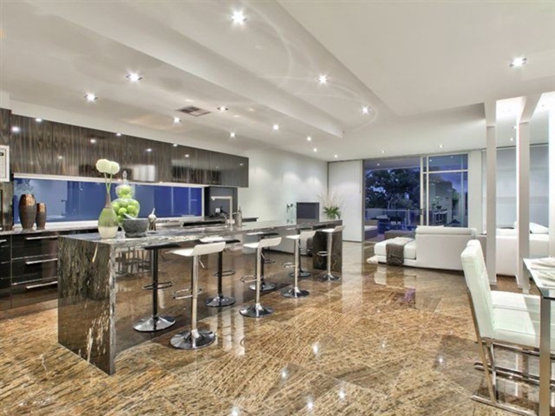 39 Derby Street, Highgate Hill QLD 4101