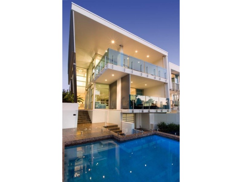 39 Derby Street, Highgate Hill QLD 4101