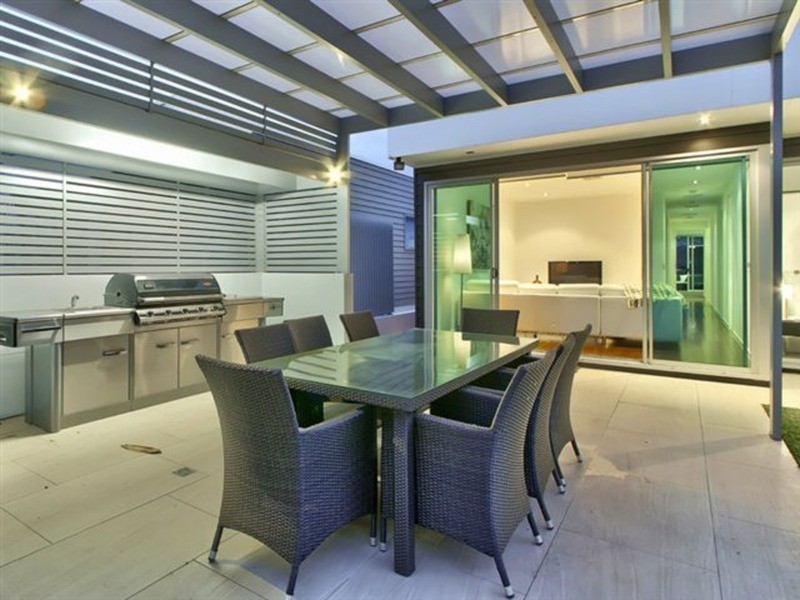 39 Derby Street, Highgate Hill QLD 4101