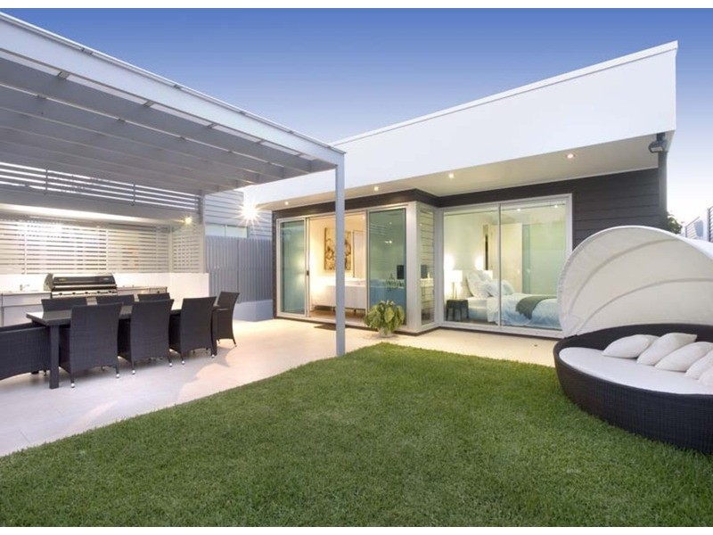 39 Derby Street, Highgate Hill QLD 4101