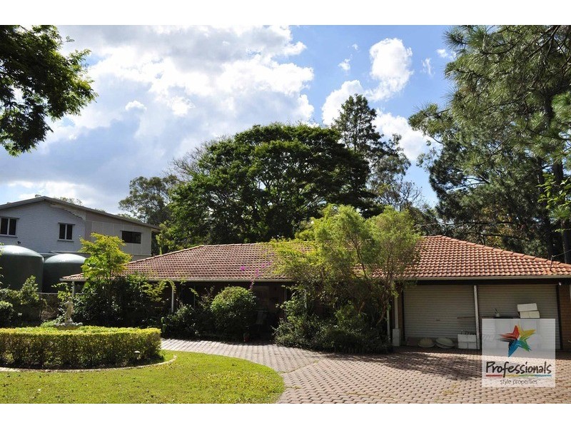 1588 Old Cleveland Road, Belmont QLD 4153