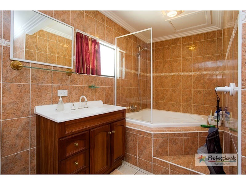 65 Anglesey Street, Kangaroo Point QLD 4169