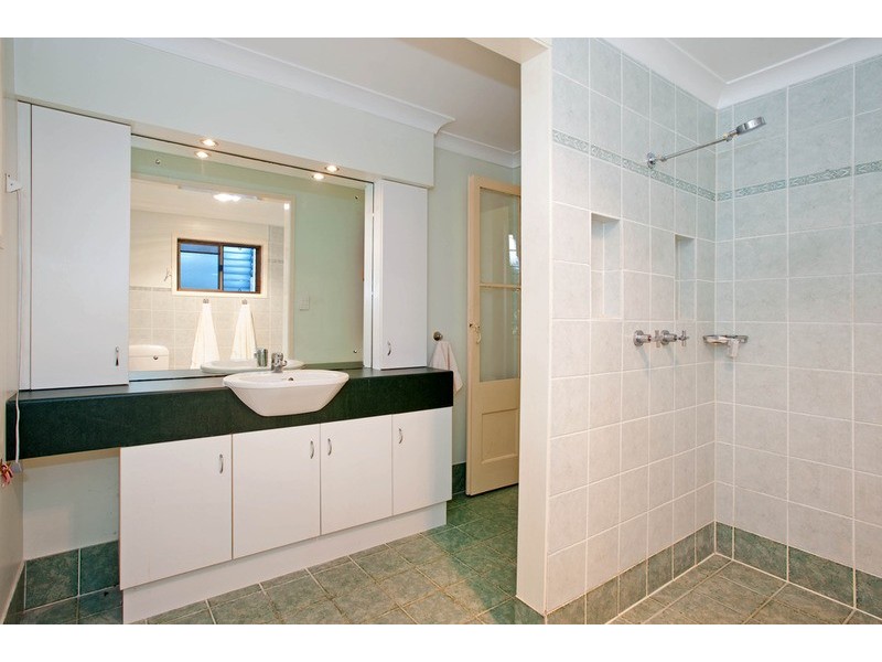 32 Rawnsley Street, Dutton Park QLD 4102