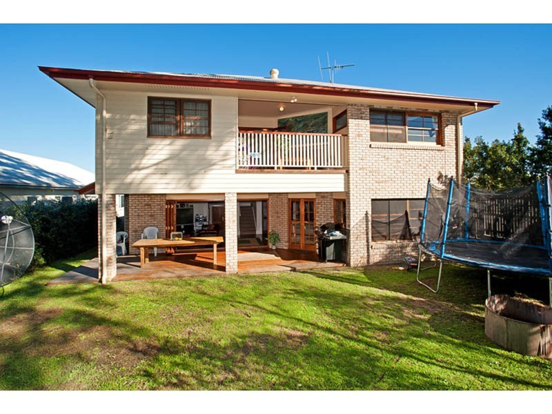 4 Monte Carlo Street, Wishart QLD 4122