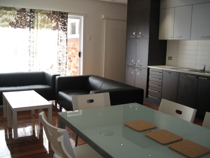 32  Bellevue  Parade, Taringa QLD 4068