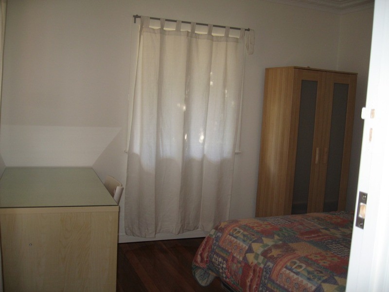 32  Bellevue  Parade, Taringa QLD 4068