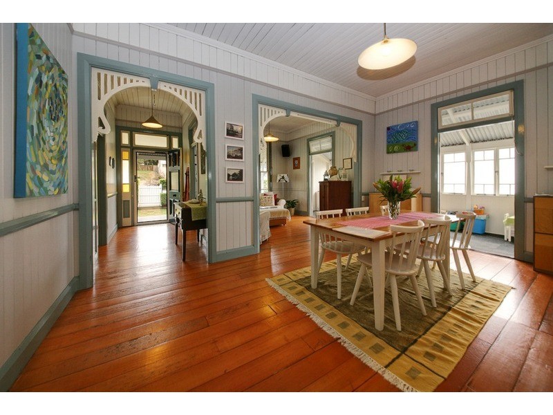 31 Dutton Street, Dutton Park QLD 4102