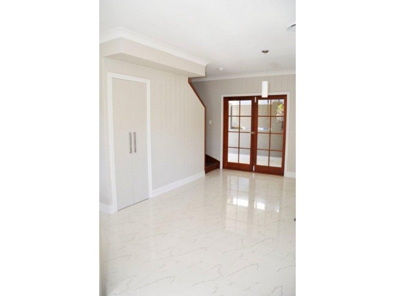 lot 1/10 Harriet Street, West End QLD 4101