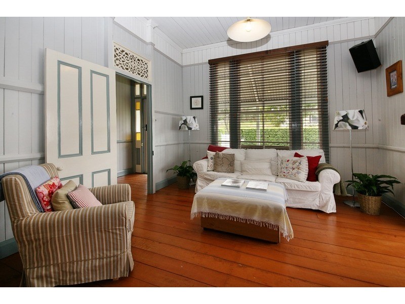 31 Dutton Street, Dutton Park QLD 4102