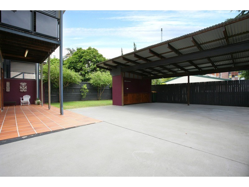 12 Crown Street, South Brisbane QLD 4101