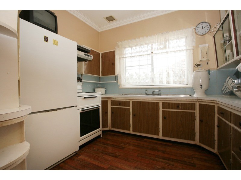 18 Princess Street, Camp Hill QLD 4152