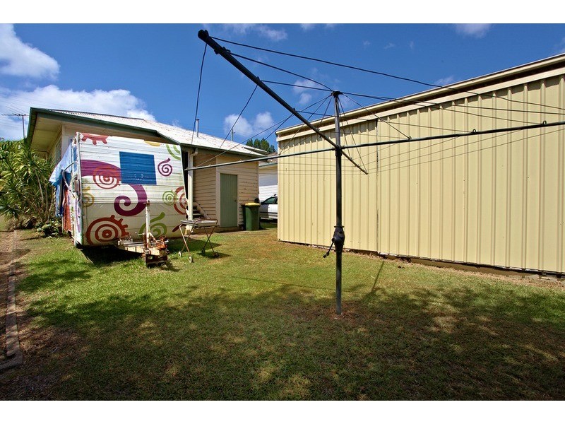 11 Livingstone Street, Yeerongpilly QLD 4105