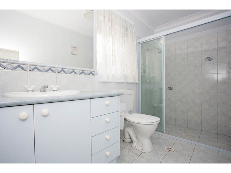 31 Bottlebrush  Drive, Regents Park QLD 4118