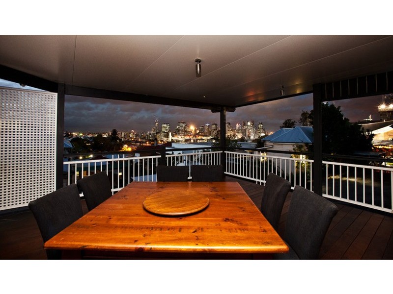 8 Frith Street, Highgate Hill QLD 4101