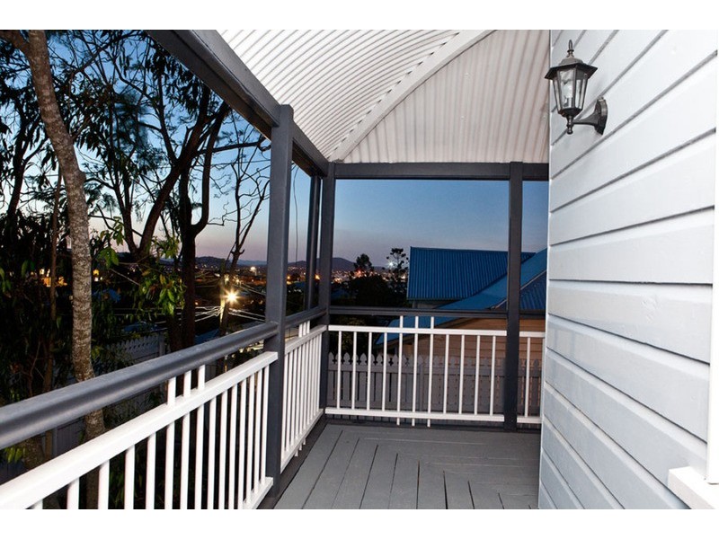 8 Frith Street, Highgate Hill QLD 4101