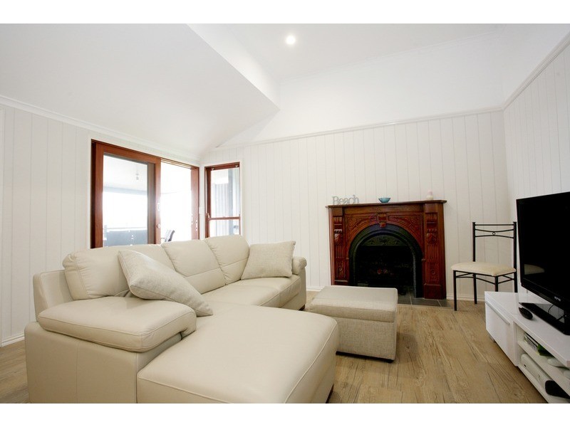 8 Frith Street, Highgate Hill QLD 4101