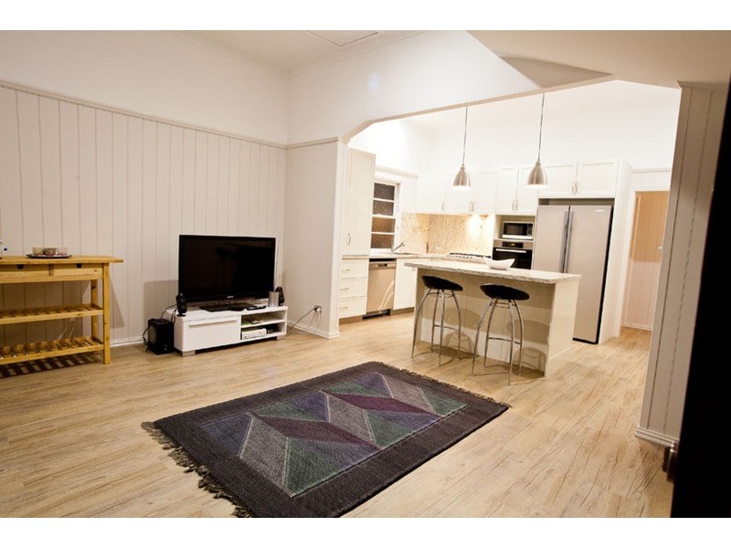 8 Frith Street, Highgate Hill QLD 4101