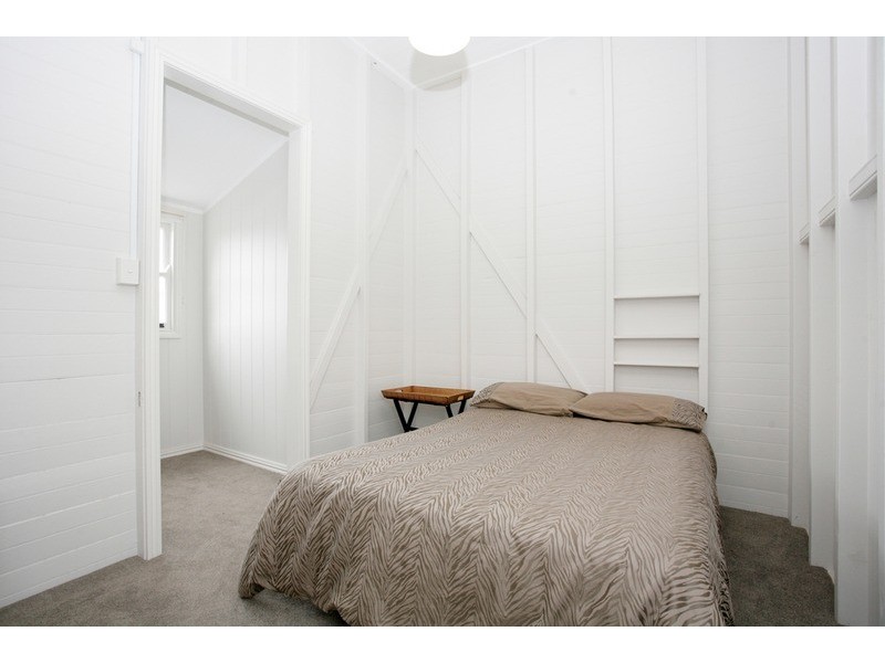 8 Frith Street, Highgate Hill QLD 4101