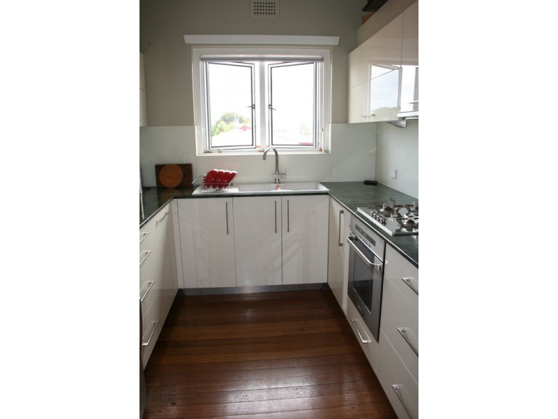 8/13 Dorchester Street, South Brisbane QLD 4101