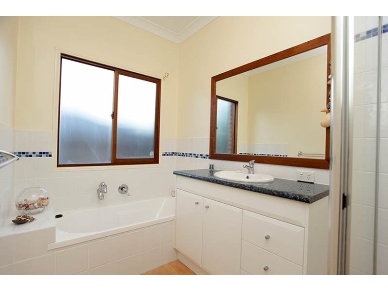 23 Laura Street, Tarragindi QLD 4121