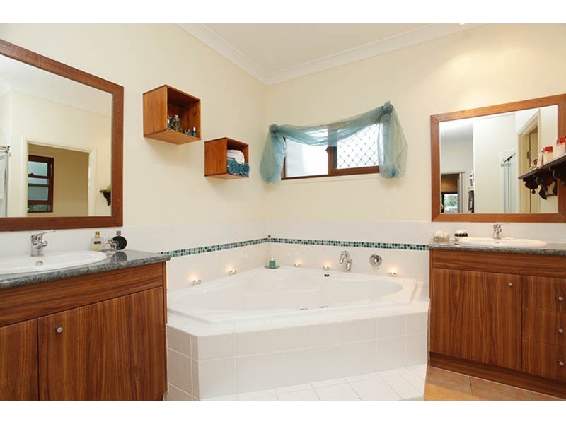 23 Laura Street, Tarragindi QLD 4121